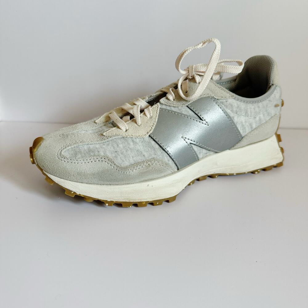 New Balance 327 sneaker‎ in Raincloud Rose Water women's size 8.5 Euro 40